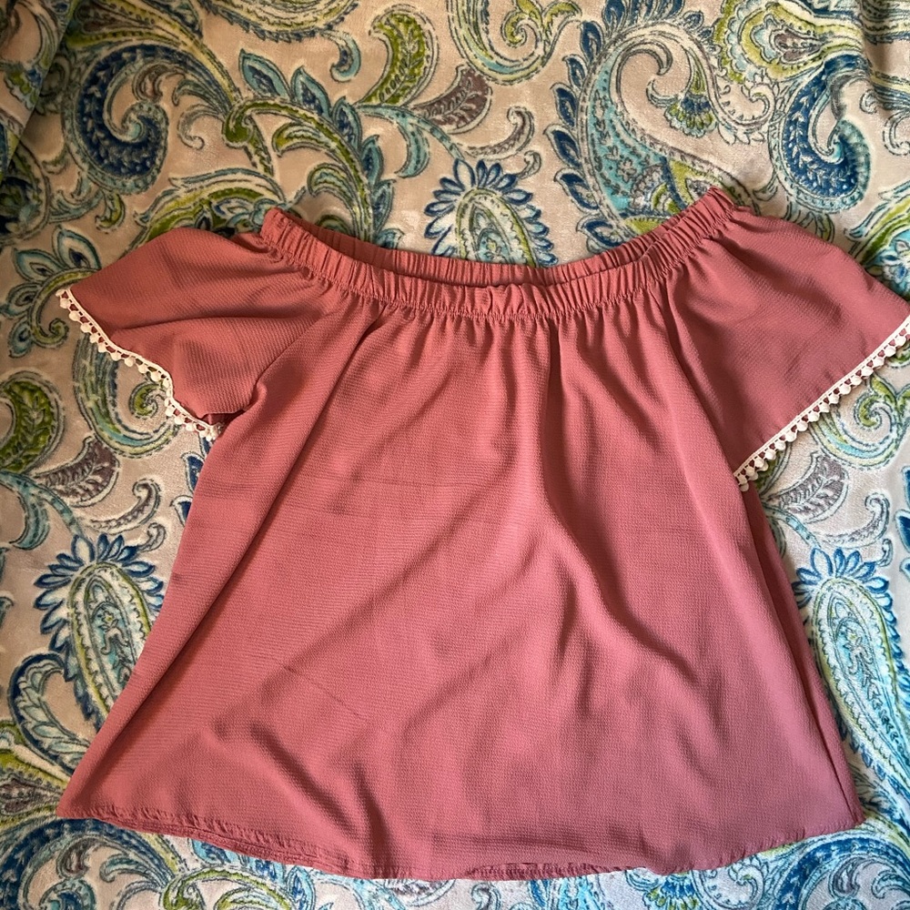 X-large pink frilly shirt